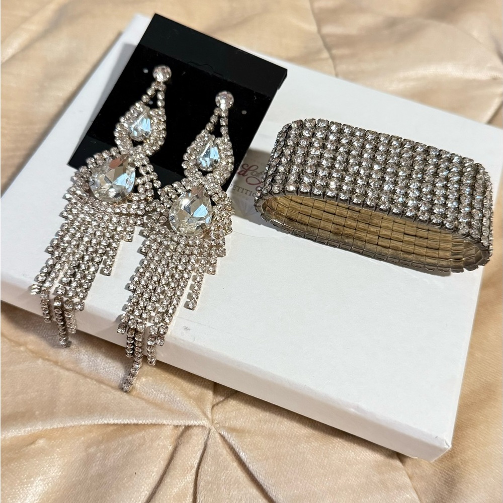 Competition jewelry